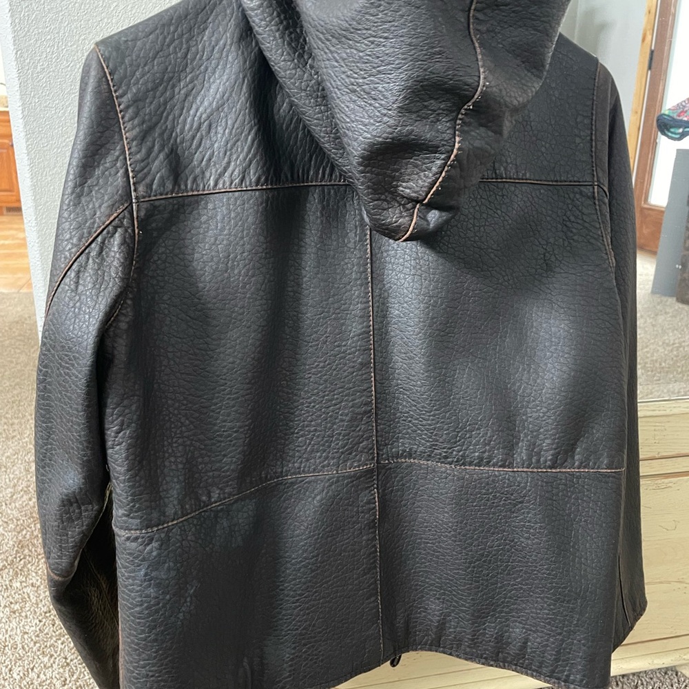 The Territory Ahead 100% Hooded Leather Jacket - Picture 4 of 4